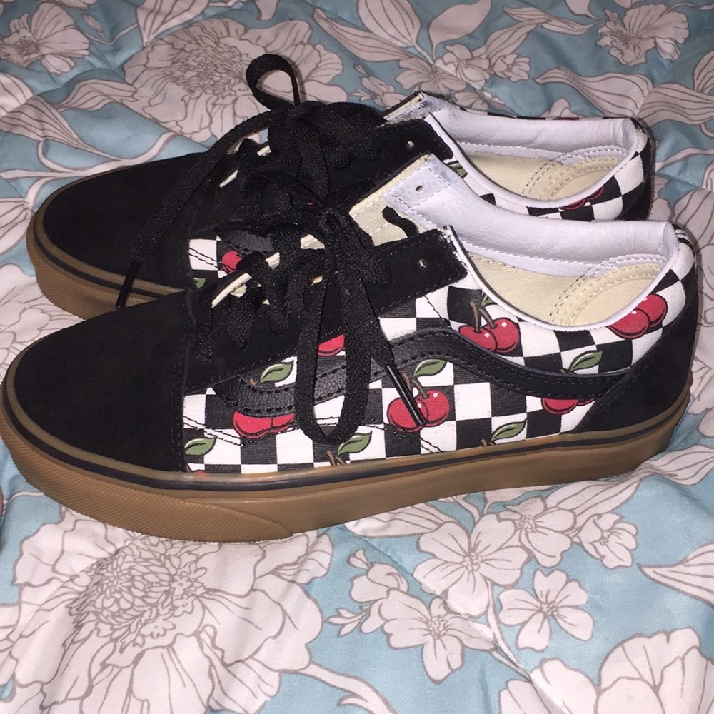 cherry vans 🍒